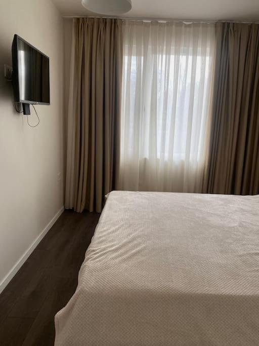New Luxury Furnished Apartment - Beach, Varna Center & Fast Wi-Fi المظهر الخارجي الصورة