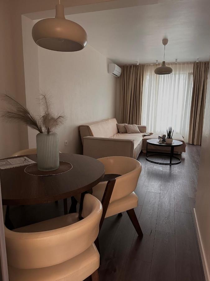 New Luxury Furnished Apartment - Beach, Varna Center & Fast Wi-Fi المظهر الخارجي الصورة