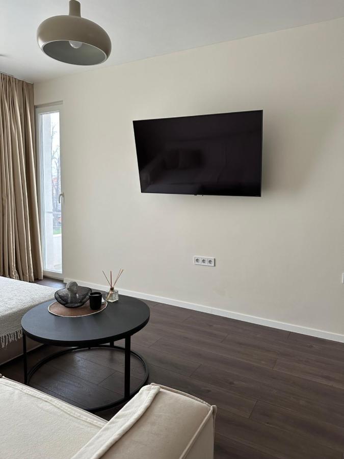 New Luxury Furnished Apartment - Beach, Varna Center & Fast Wi-Fi المظهر الخارجي الصورة